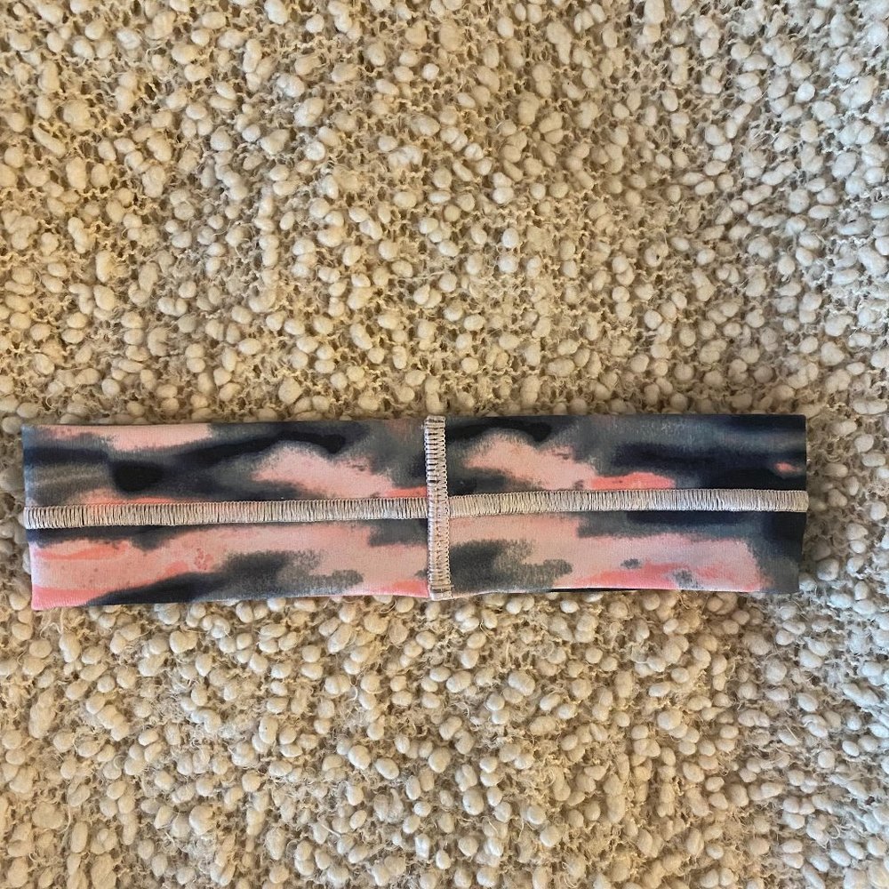 NWOT Lululemon Pink Camo Print Headband